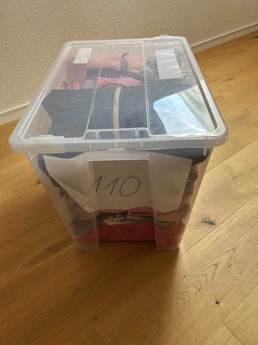 Lotti & Set di vestiti: Mädchen Kleiderpaket Grösse 110 – Usato da Oberlunkhofen venduto da doktor1313