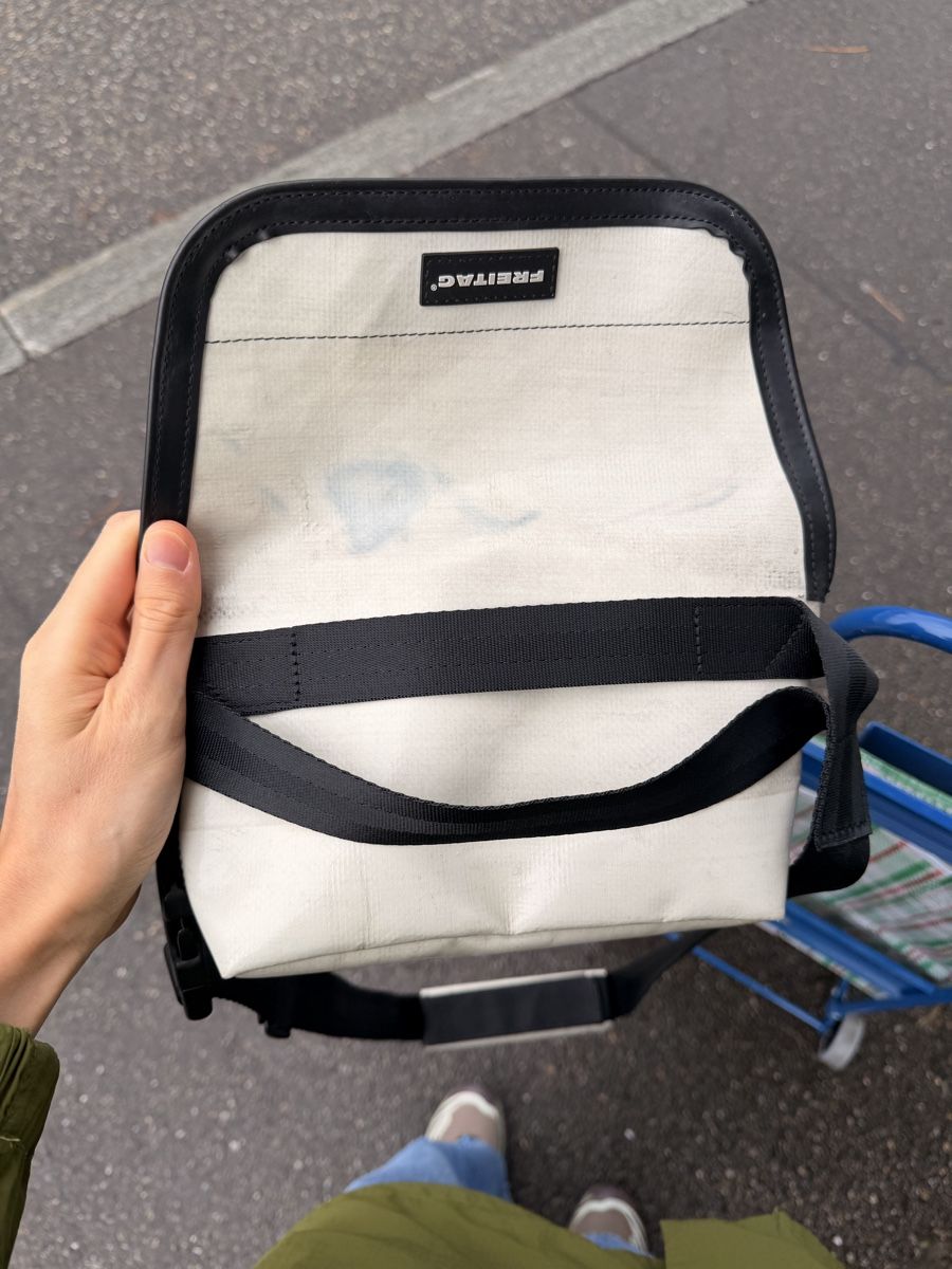 Freitag Taschen: Freitag Tasche – Gebraucht aus Zürich von --Tianguis 3