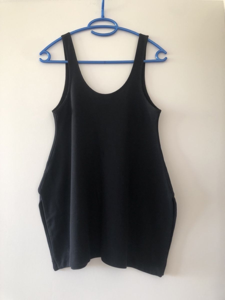 H&M Top: Top ample H&M noir – Nuovo (secondo la descrizione) da Onex venduto da kattrina