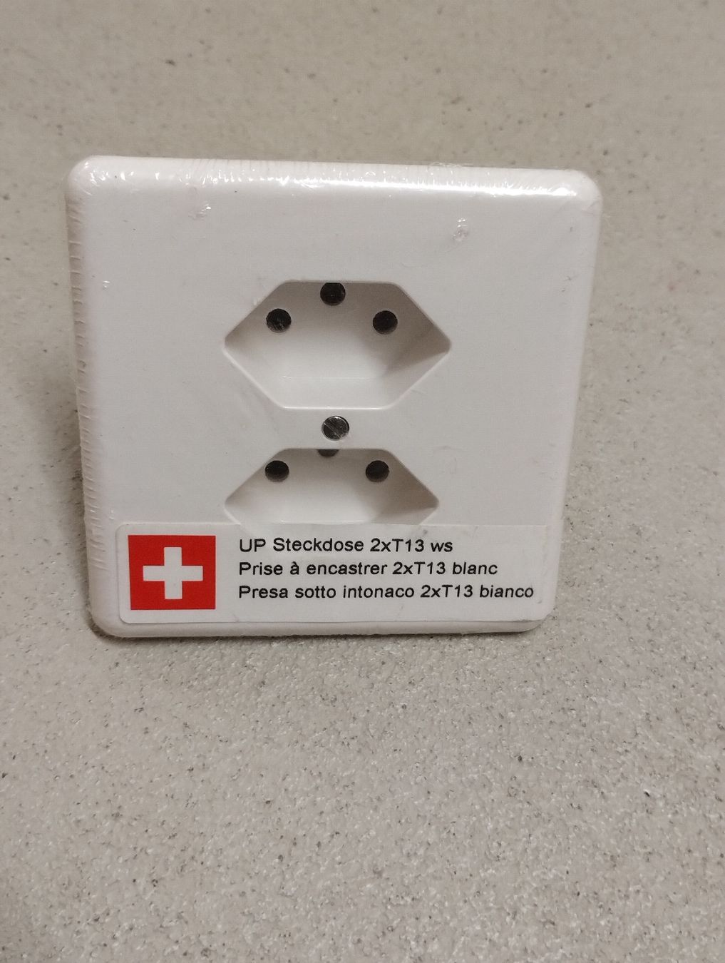 Spine: Neue UP 2xT13 Steckdose doppel 2er – Nuovo e nell'imballaggio originale da Zürich venduto da danihell