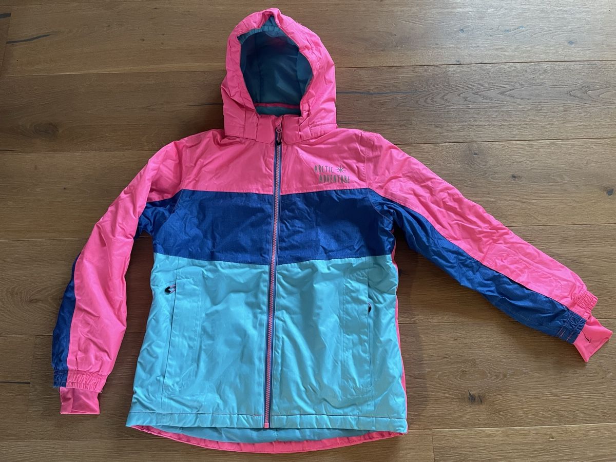 Jacken & Mäntel: Winterjacke / Skijacke – Gebraucht aus Aarwangen von erd_ngx8
