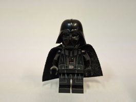Darth Vader (Light Nougat Head, Plain Arms) sw0834