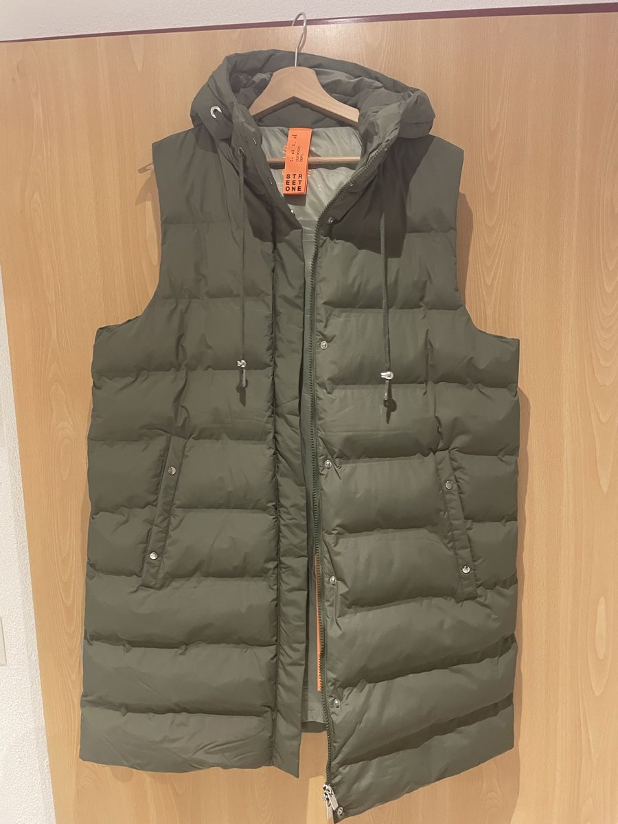 Gilets: Street One Steppweste Khaki Grösse 42 – D'occasion à Winterthur par Fabelhaft123