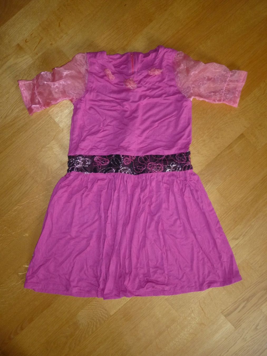 Vestiti & Gonne: Rosa Dornröschen-Kleid mit Tasche – Usato da Sarnen venduto da Ver01dg