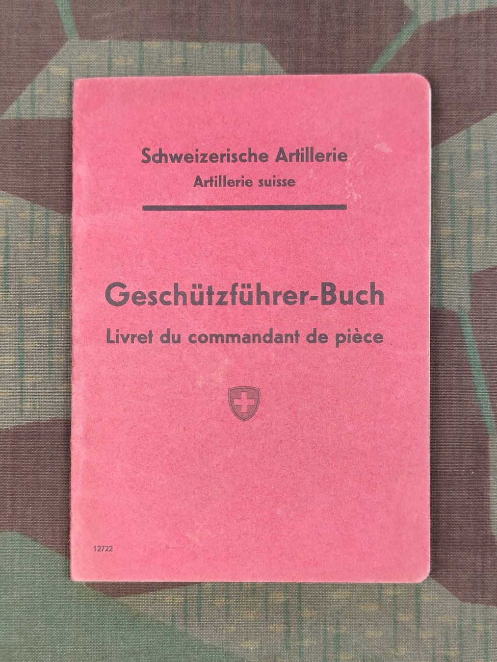 Schweizer Armee Uniformen: Reglement, Geschützführer-Buch – Gebraucht aus Bauma von SwissMilitaria