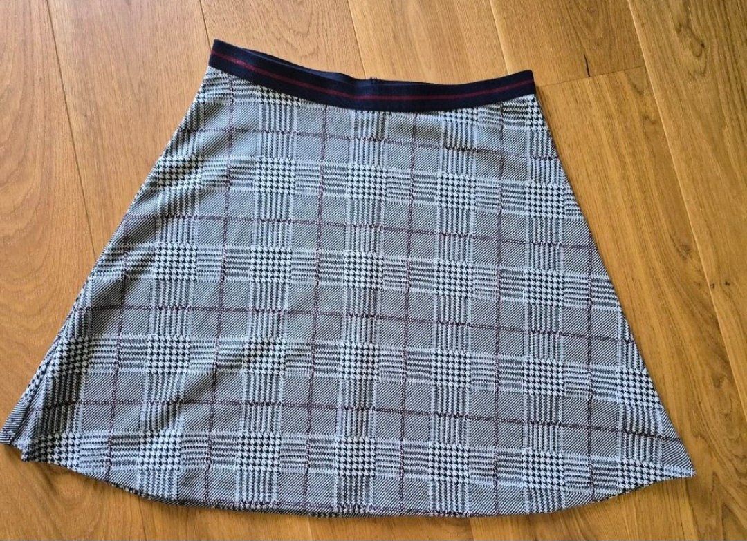 Esprit Jupes: Esprit Rock schwarz, blau und karo, Gr. XL – D'occasion à Schwarzenberg LU par LadySecondhand 4