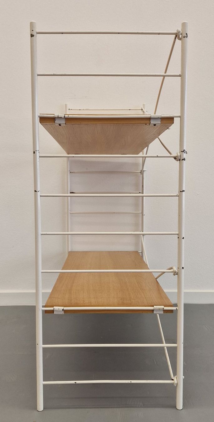 Scaffali: MCM Vintage Design, WHB Germany String Regal, 1960er – Usato da St. Gallen venduto da chambredirecte 2