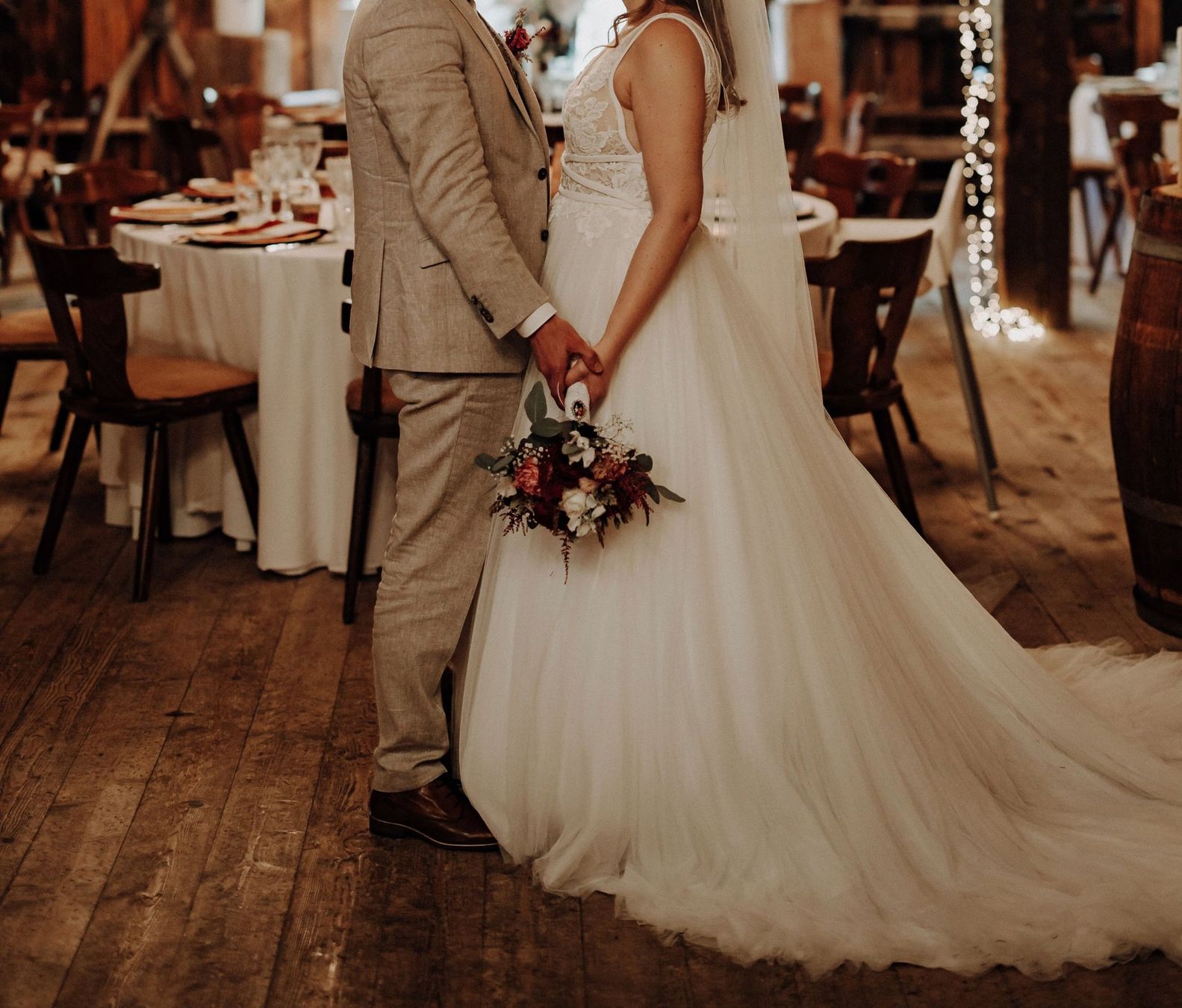 Vestiti: Secondhand Brautkleid Pronovias "Marisol", Grösse 36 – Usato da Brunnen venduto da Herzig-Brautmode 1