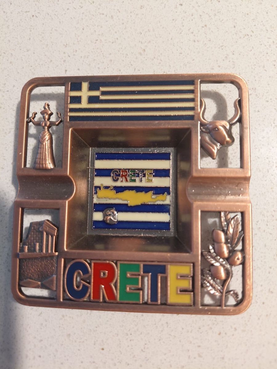 Tutte le decorazioni: Souvenir von Kreta - Aschenbecher – Nuovo e nell'imballaggio originale da Grenchen venduto da lia51