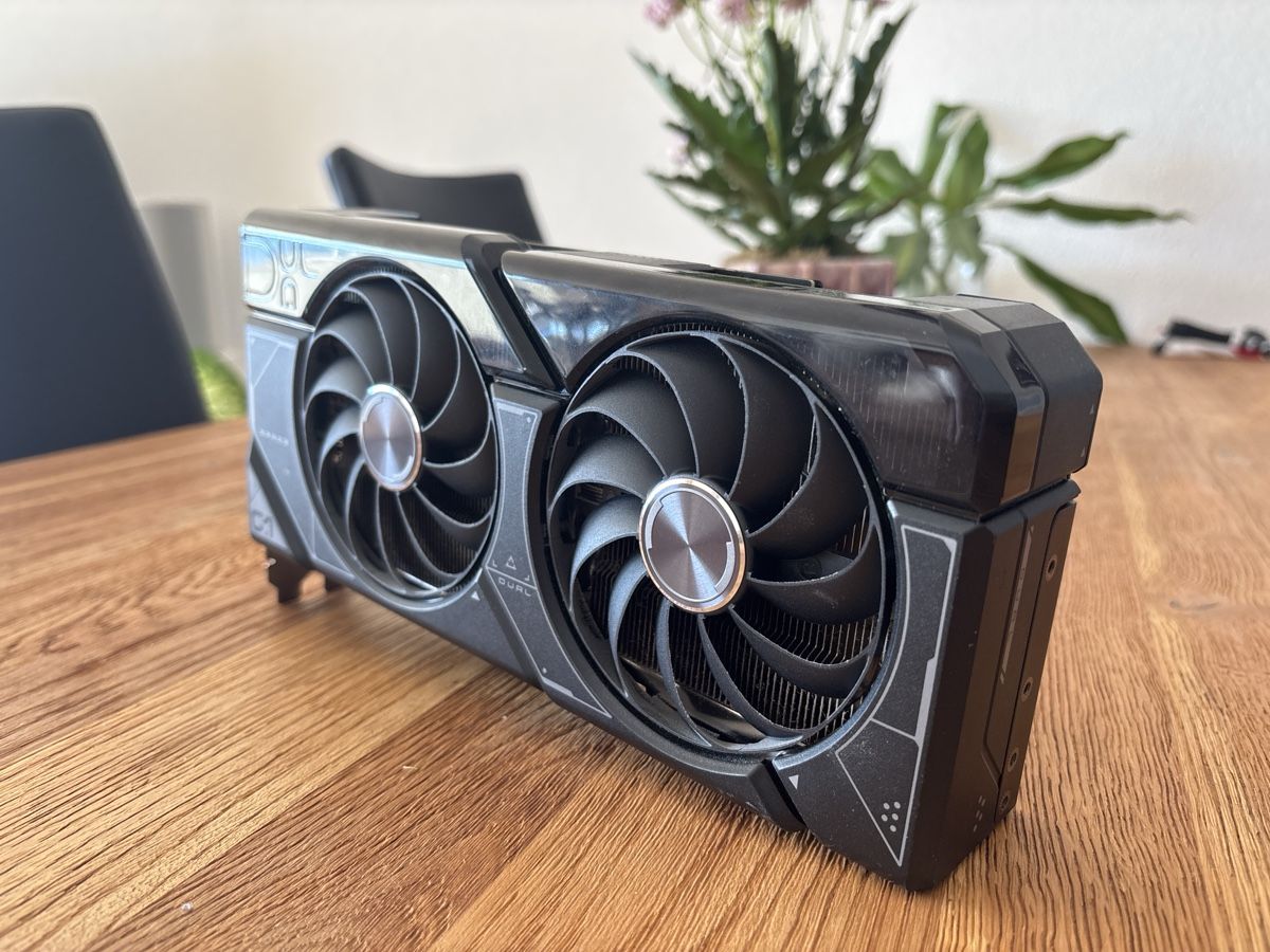 Asus Schede grafiche: Asus Dual RTX 4070 Super OC – Usato da Otelfingen venduto da IT_Fan_88 1