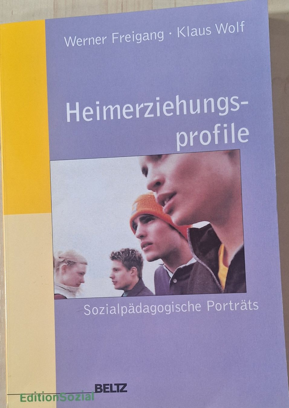Libri: Heimerziehungsprofile von Werner Freigang & Klaus Wolf – Usato da Zug venduto da Sdoerfli