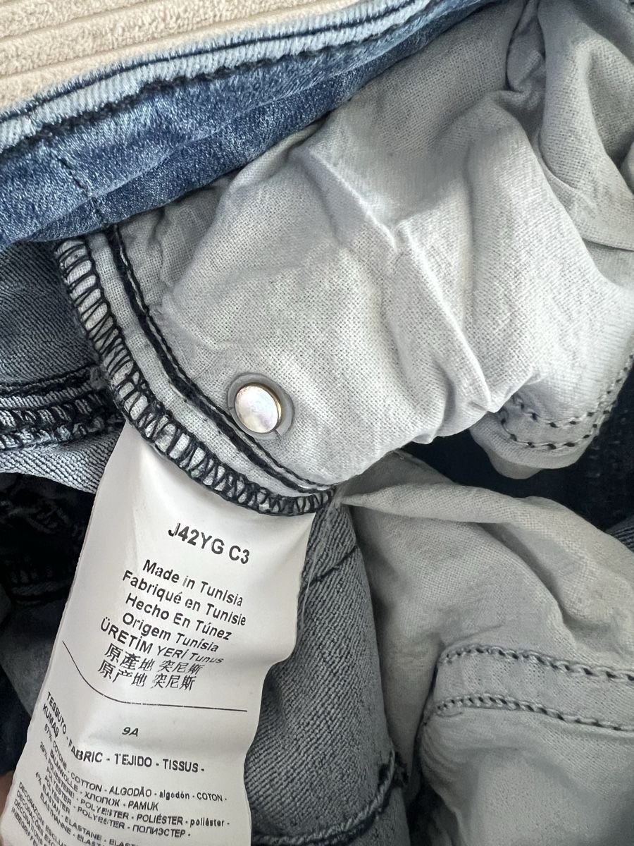 Armani Pantaloni: ARMANI JEANS STRETCH SEHR SCHMAL GR 128/134 – Usato da Basel venduto da theo-g77 2