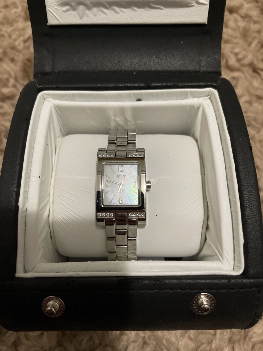 Uhren: Elegante Cover Damenuhr mit Box – Gebraucht aus Unterkulm von AnoliOccasion 1