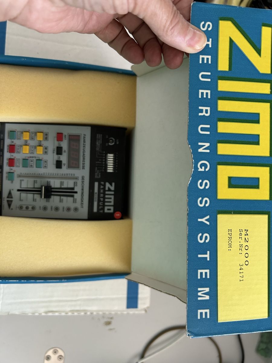 Zimo Modellini di ferrovie: ZIMO M1000+ transfo ( lire description) – Usato da Veytaux venduto da ccristina 3