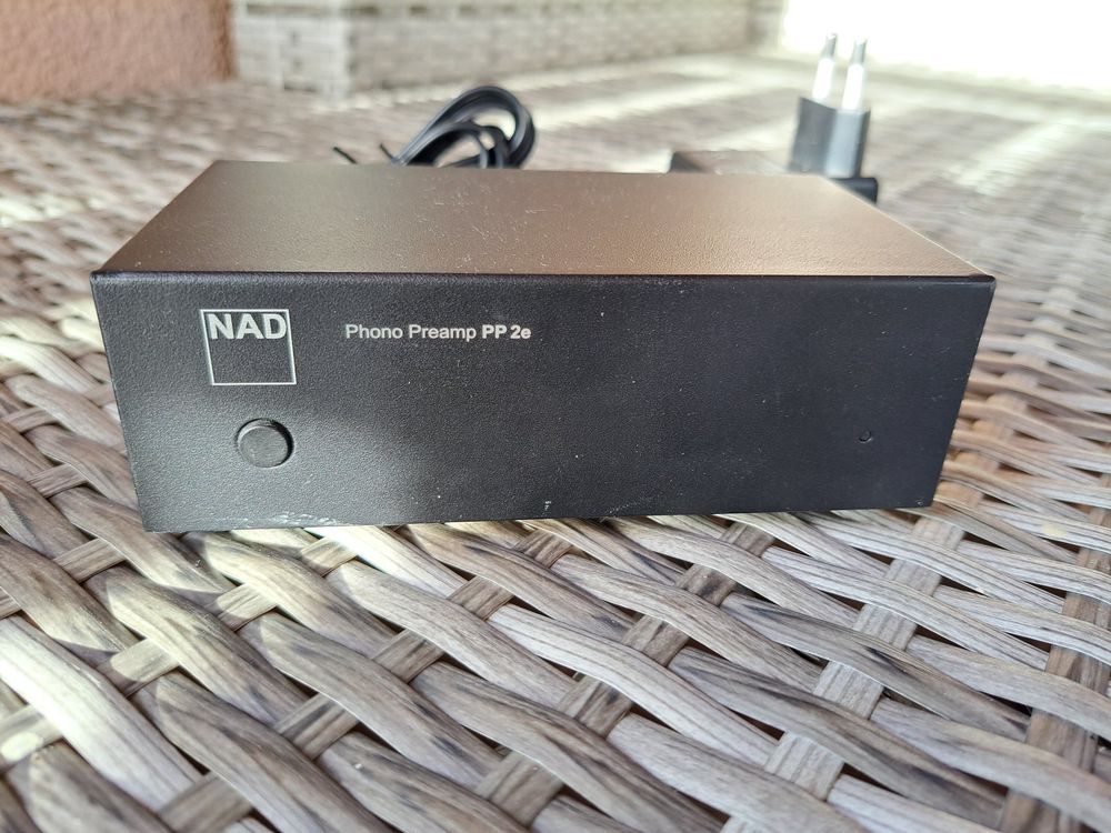 NAD PP2E Preamplificatore Phono High End - Per Giradischi MM/MC - Alimentazione 24V - Colore Grafite - Foto 4