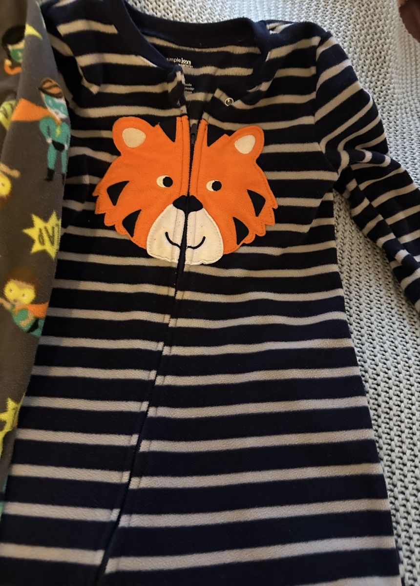 Carter's Pyjamas & Ähnliches: 3er-Set Carter’s-Pyjamas – Gebraucht aus Dürrenroth von tvy_bh56 2
