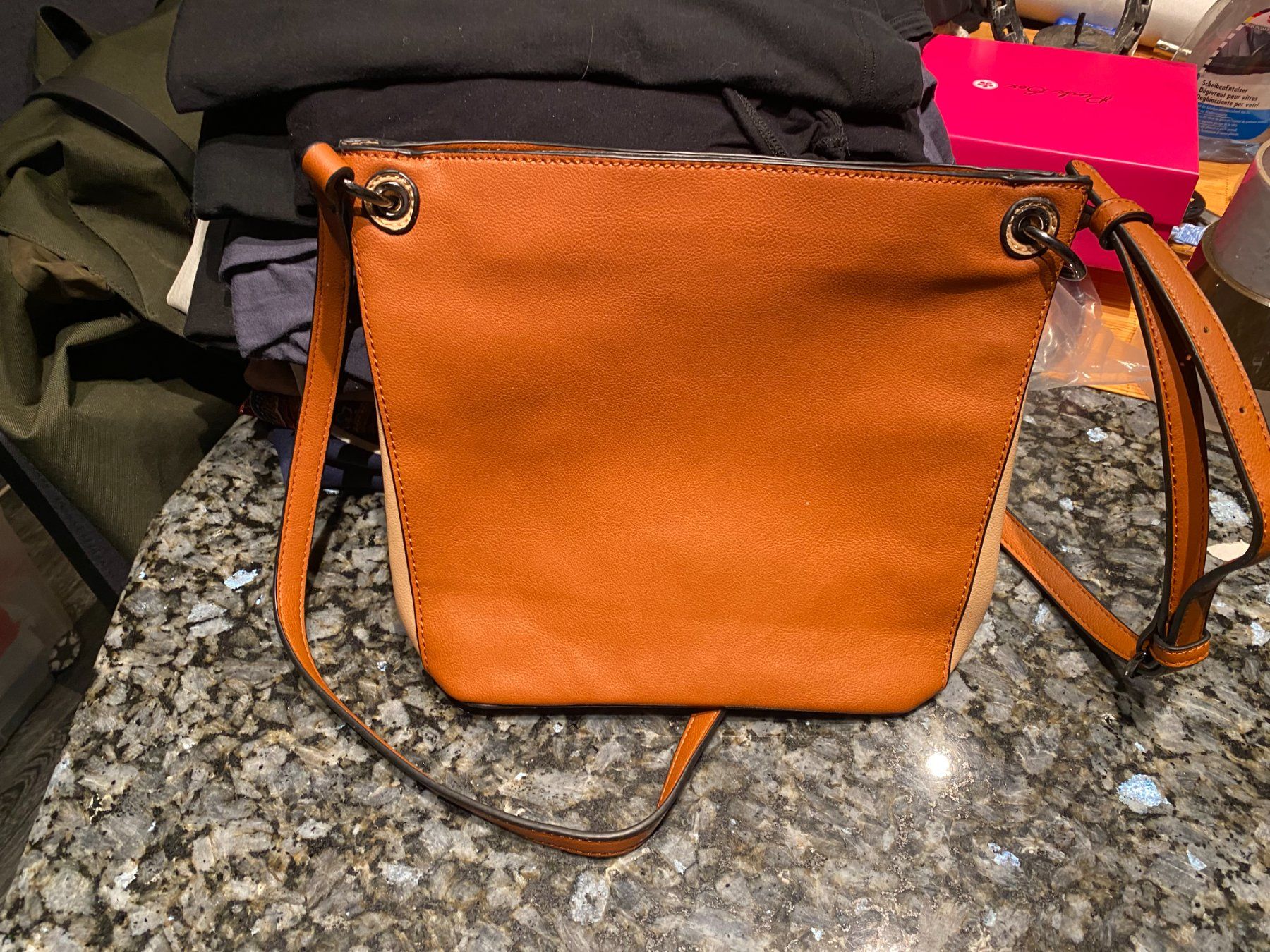 Borse da donna: Umhängetasche    23x27x12cm – Nuovo (secondo la descrizione) da Allenwinden venduto da Obalu 2