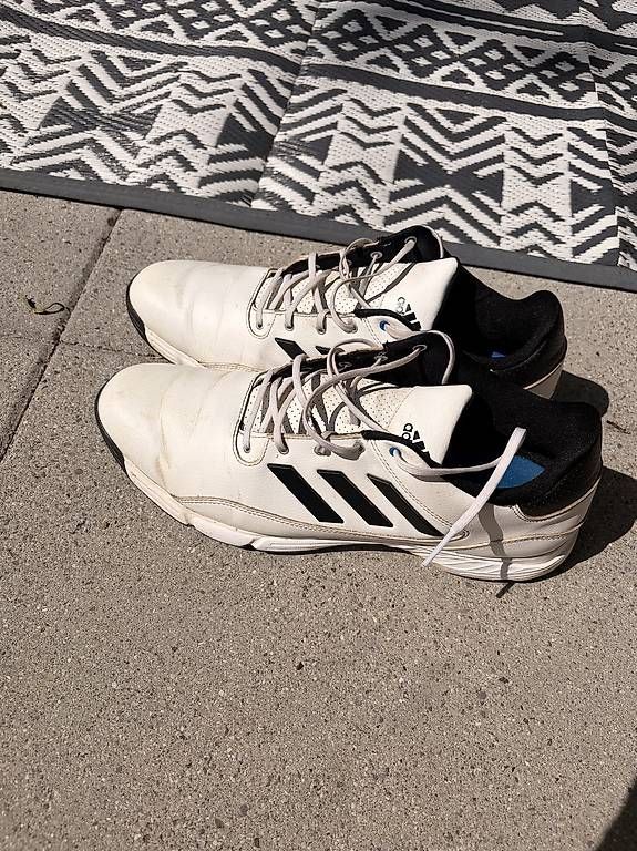 Adidas Scarpe da uomo: Chaussure golf Adidas – Usato da Fribourg venduto da fre_6xhf 1