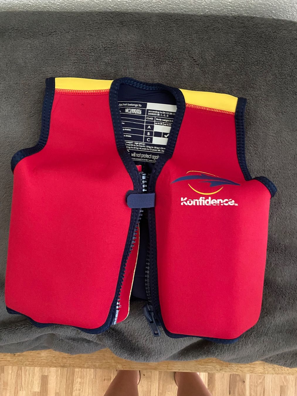 Giubbotti di salvataggio: Schwimmweste bis 25 kg – Usato da Dübendorf venduto da son_hy5t