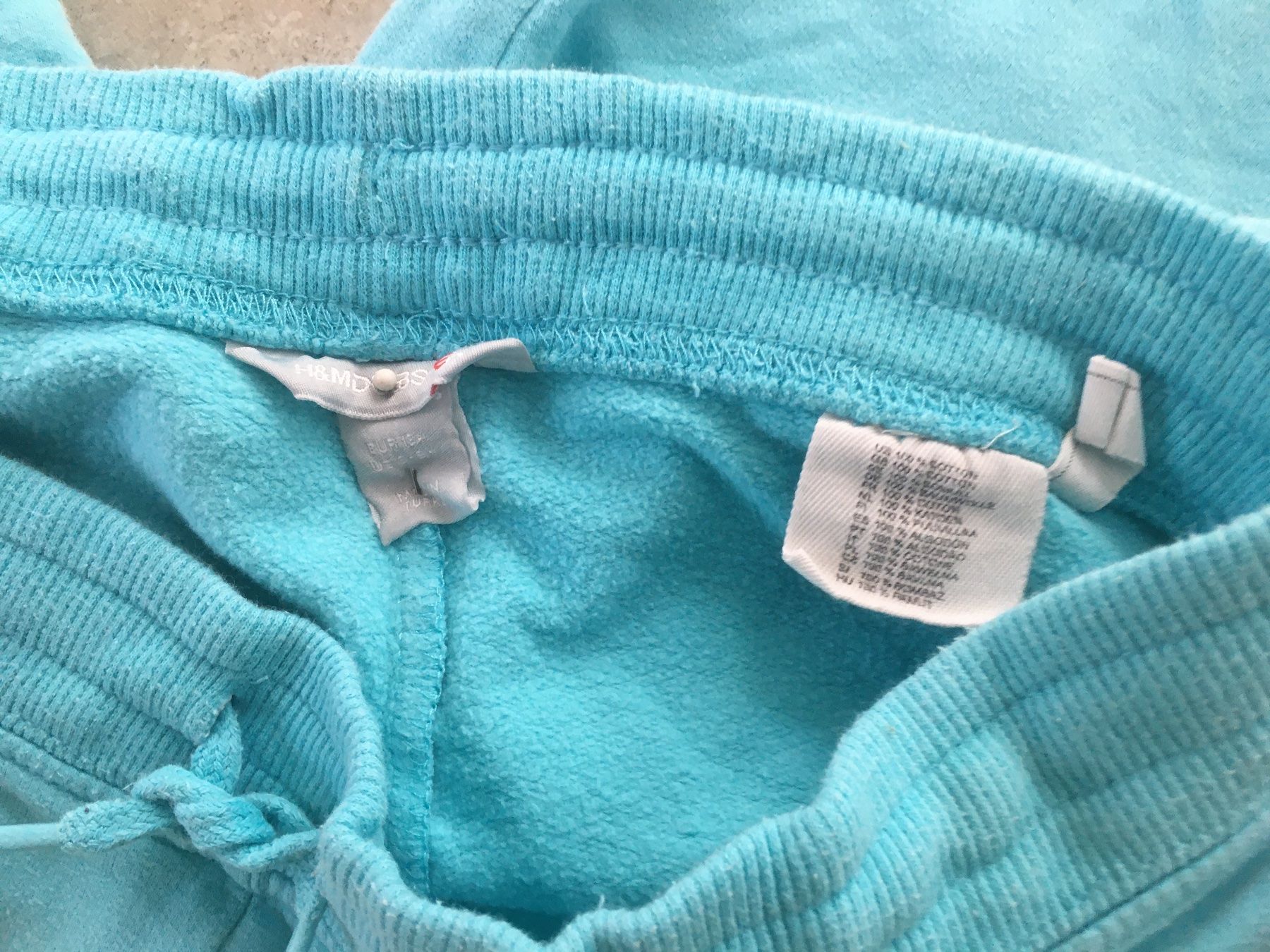 H&M Pantaloni: Tolle Sommer Bermuda, Gr. 134, super bequem! – Usato da Gächlingen venduto da Tara_devi 2