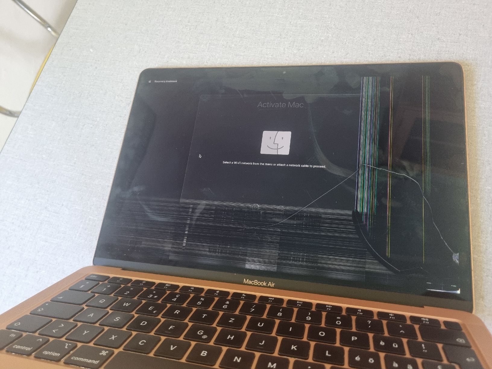 Apple Notebook: Mac Air M1 2020 A2337 – Difettoso da Zürich venduto da zumGO 4