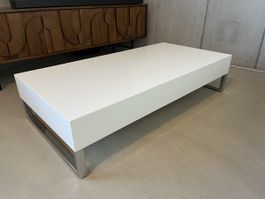 Eleganter Couchtisch weiss