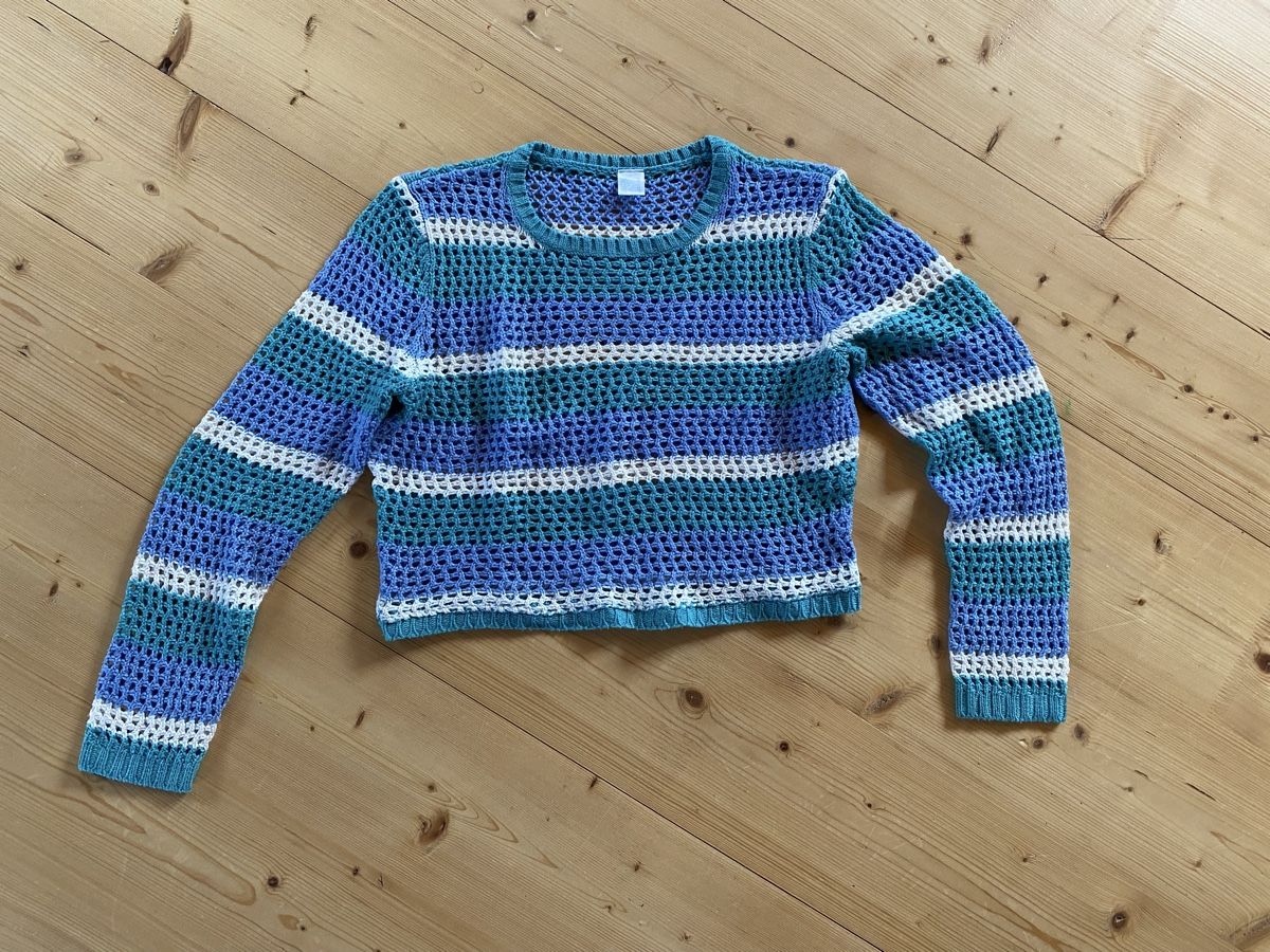 Pullover & Sweatshirts: Pullover in Häkeloptik  – Gebraucht aus Bern von ha6_zm75