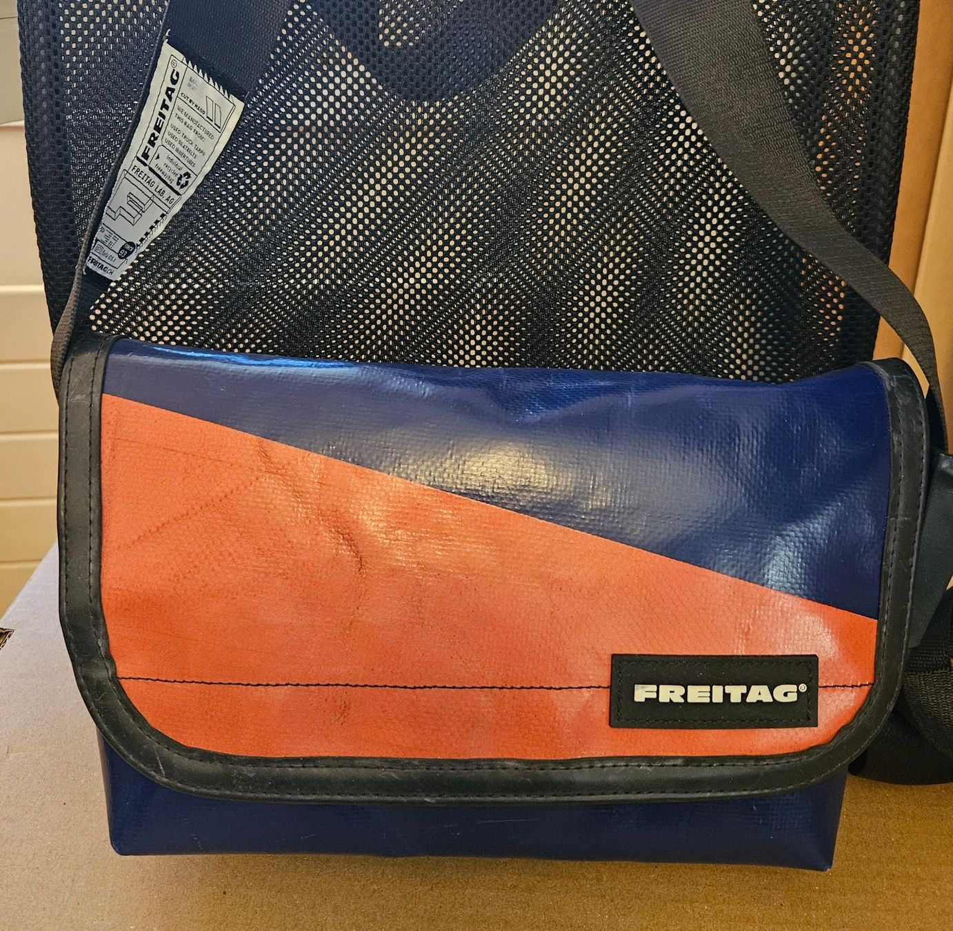 Freitag Taschen: Sac Freitag F41 Hawai Five-0 – Gebraucht aus Biel/Bienne von ypsillon 1