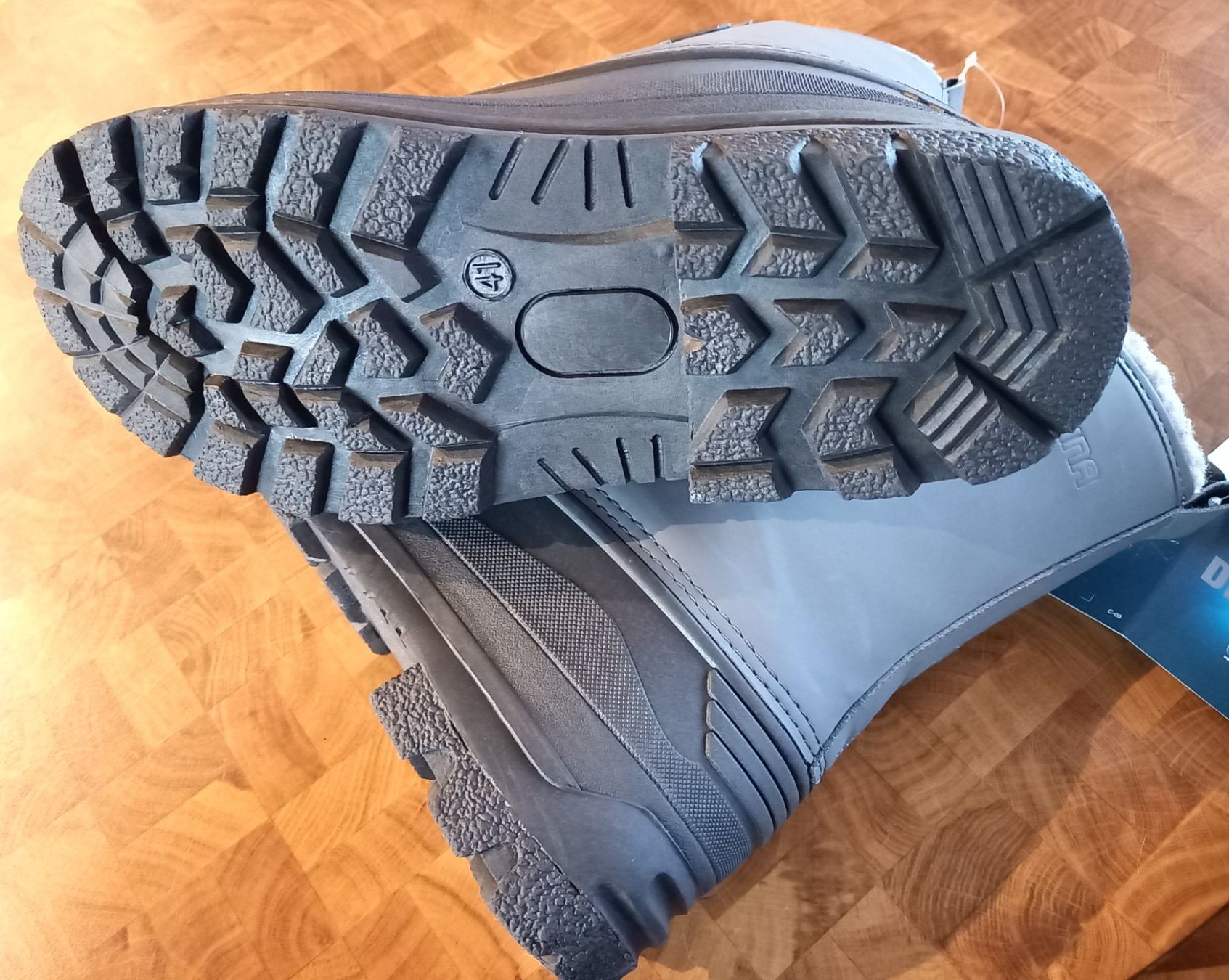 Herrenschuhe: Cortina botte de neige Deltex taille 41 – Neu und originalverpackt aus Tramelan von Belleza82 2