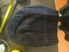 Wintermütze mit Glitzer / Strass - sehr dunkles Blau