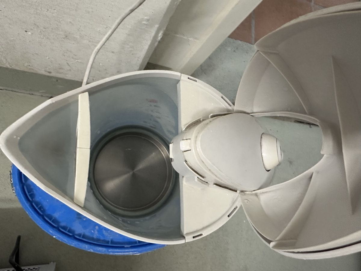 Elettrodomestici da cucina: Wasserkocher, Elektroherd – Usato da Langnau am Albis venduto da Gajdzi 1