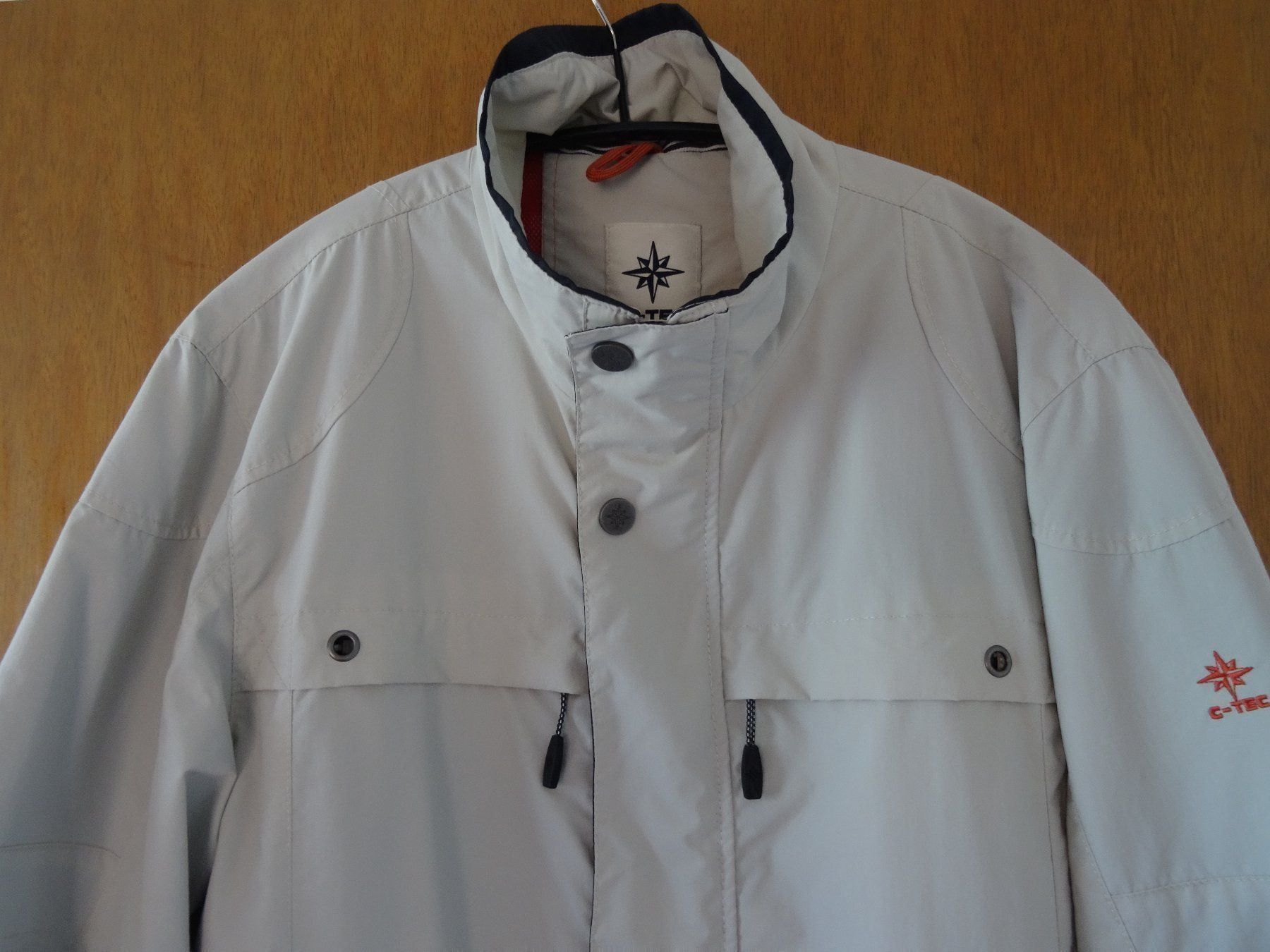 Jacken: Jacke, Windjacke, Sportjacke, – Neu (gemäss Beschreibung) aus Bazenheid von Aebi55 1