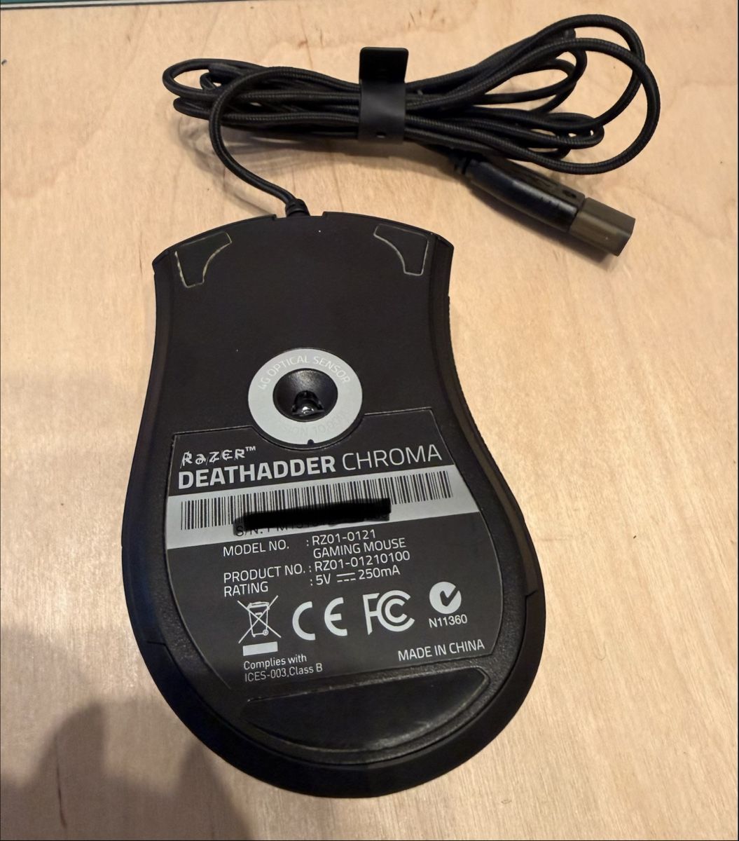 Razer Maus: Razer DeathAdder Chroma - Gaming Mouse – Gebraucht aus Basel von Mulce 4