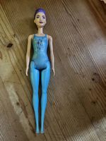 Barbie mit blauem Gymnastikanzug, guter Zustand