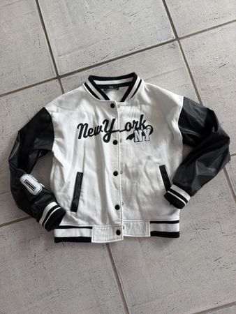 leichte Jacke Gr 146/152