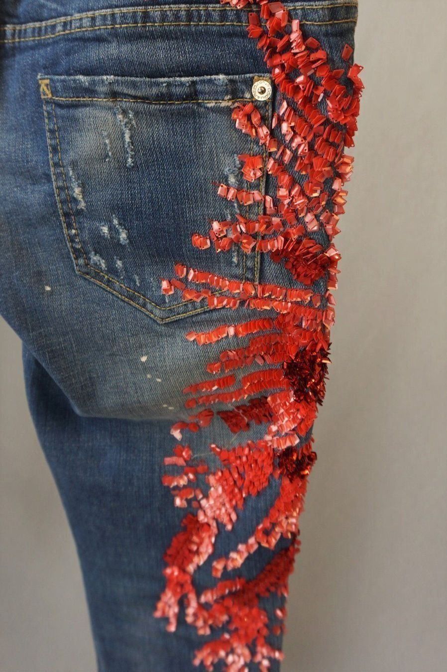 Jeans: Dsquared2 Jeans Rote Pailletten Gr. 34 – Usato da Oberglatt ZH venduto da Hero1512 5