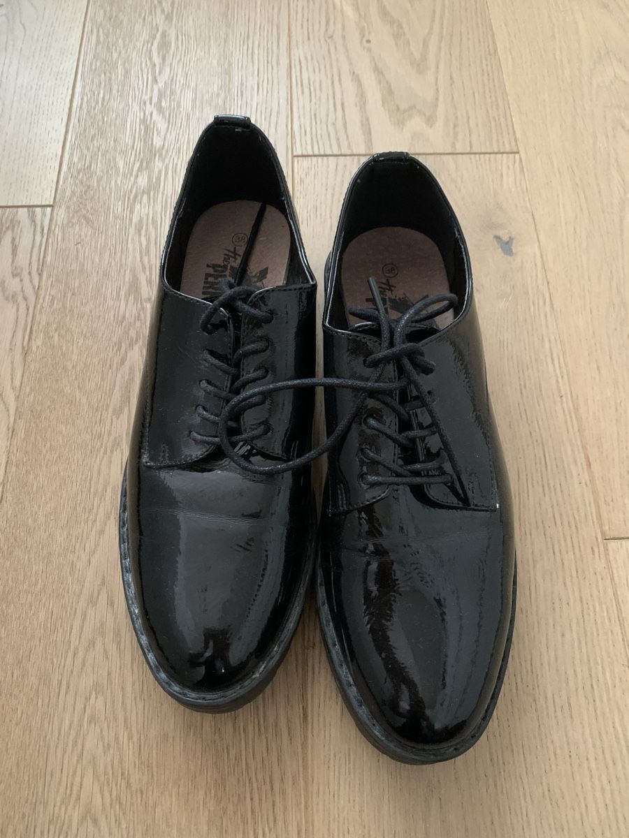 Scarpe da donna: Lackschuhe Damen 38 – Usato da Urdorf venduto da lil_bw7r 1