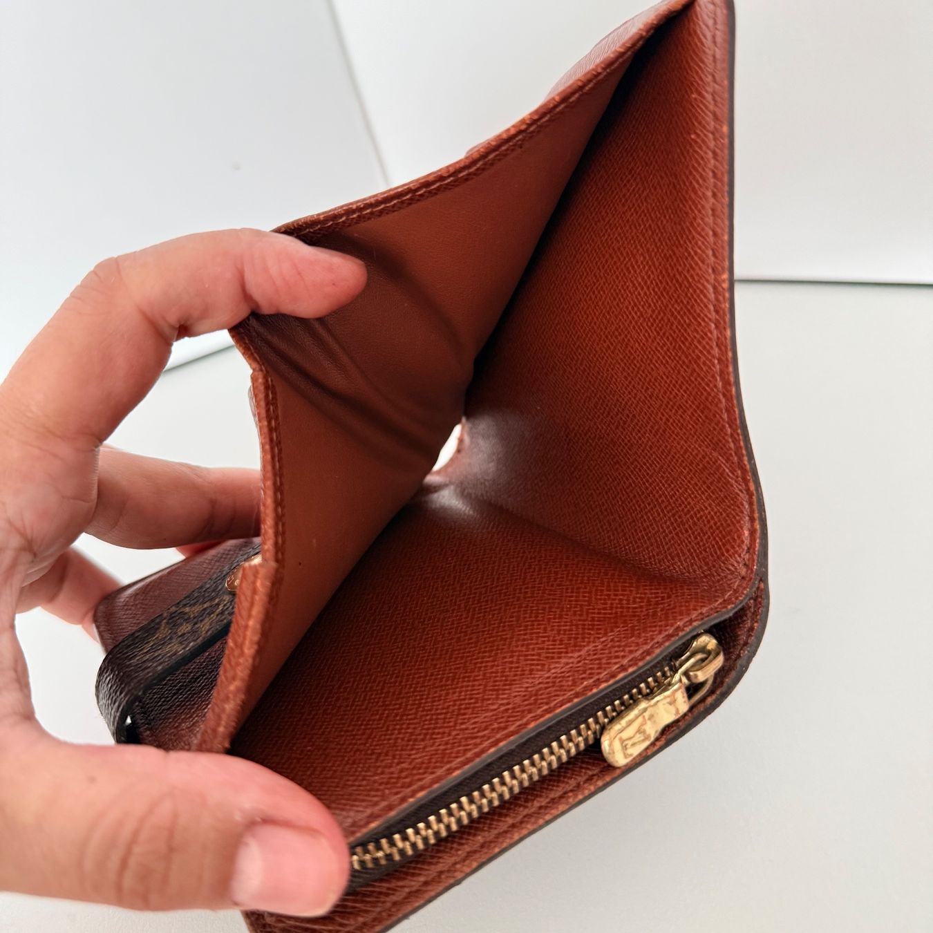 Louis Vuitton Brieftaschen: Ab1.- Louis Vuitton Wallet Monogram Compact – Gebraucht aus Geneve von DarlingVintage 2