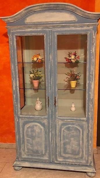 Vitrinen: Vitrine / Glasvitrine aus Vollholz – Gebraucht aus Schleitheim von Oivica