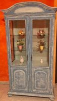 Vitrine / Glasvitrine aus Vollholz