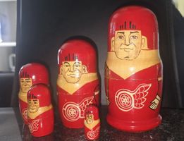 Handbemaltes Matroschka Set der Detroit Red Wings Russian 5