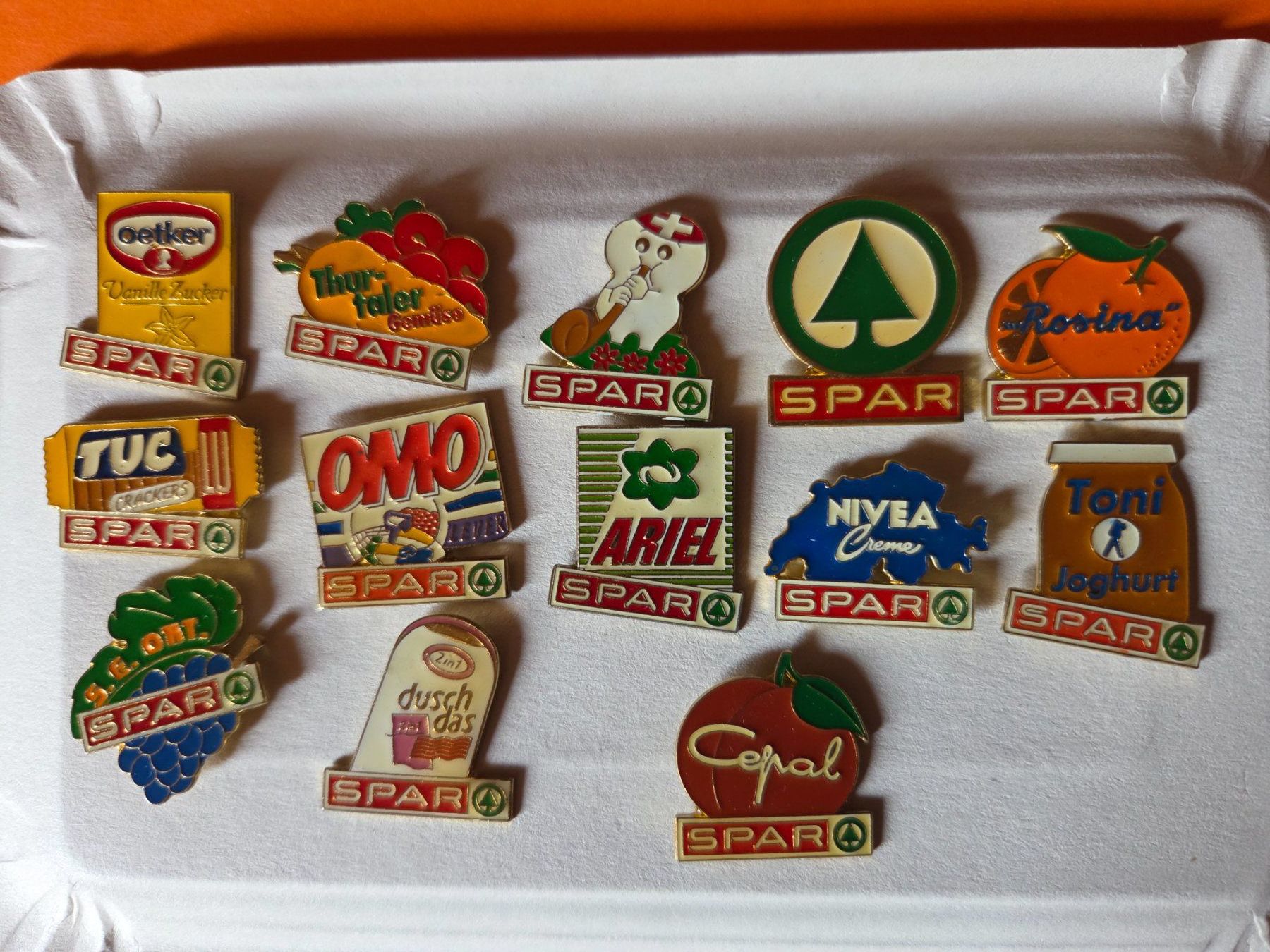 Placchette & Badge: 13 Pin Spar – Usato da Rütschelen venduto da Urmel16