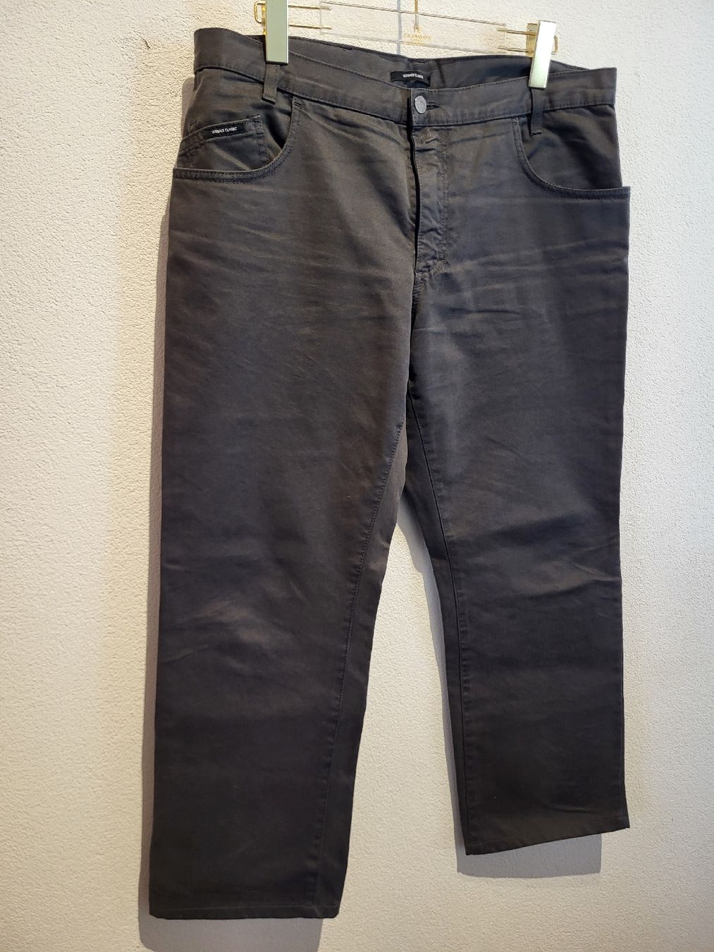 Versace Jeans: VERSACE - Jeans Taille 36, Excellent État – Usato da Haute-Nendaz venduto da DetoutDerien 2