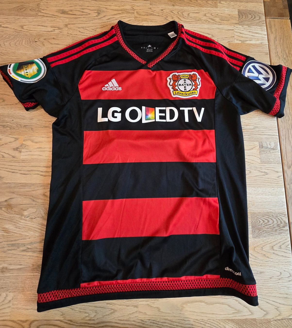 Adidas Canottiere & Pantaloni: Leverkusen | Mehmedi | 2014/15 | DFB-Pokal-Patch – Usato da Zollbrück venduto da MiKron 1