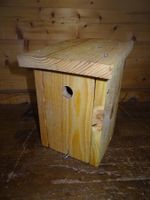 Nistkasten (Vogelhäuschen) aus Fichtenholz - Flugloch = 30mm