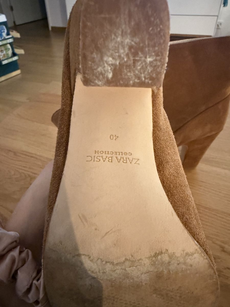 Zara Damenschuhe: Zara Basic Stiefeletten Wildleder braun Grösse 40 – Gebraucht aus Zürich von DanielaP0102 3