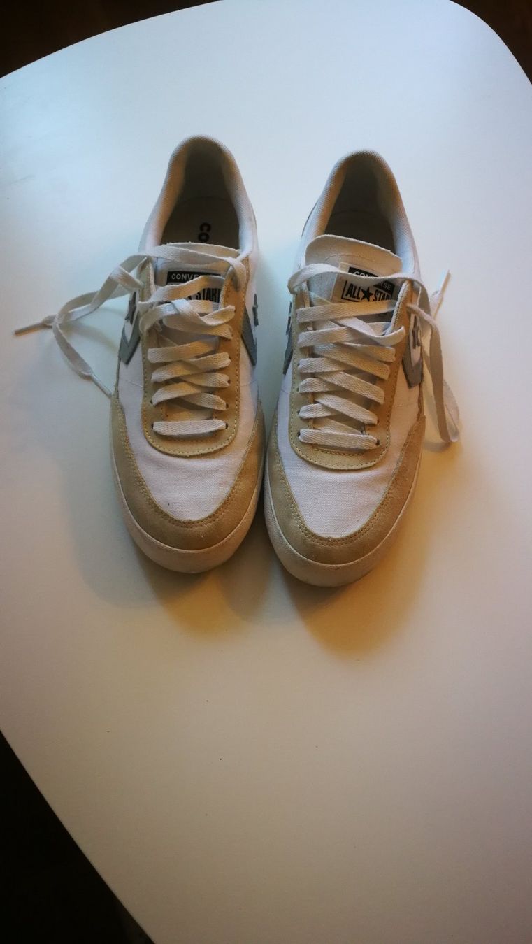 Converse Scarpe da uomo: Shoes Converse Unisex 42 – Usato da Nyon venduto da Brainoff