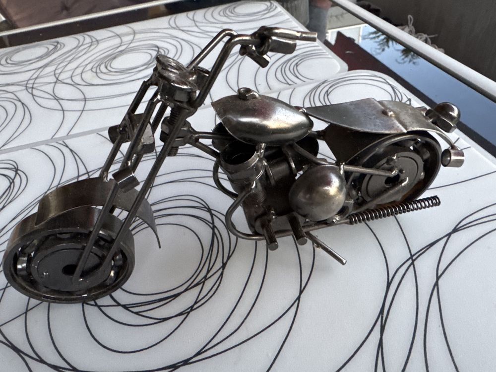 Shadowvoxel Metall Motorrad Skulptur Schwarz - Vintage Dekoration Für Schreibtisch