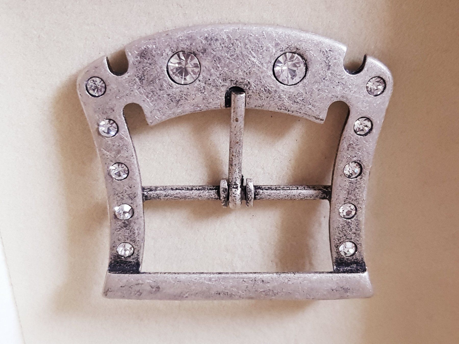 Fibbie per cinture: Swarovski Gürtelschnalle Altsilber – Nuovo e nell'imballaggio originale da Menziken venduto da Zyropa