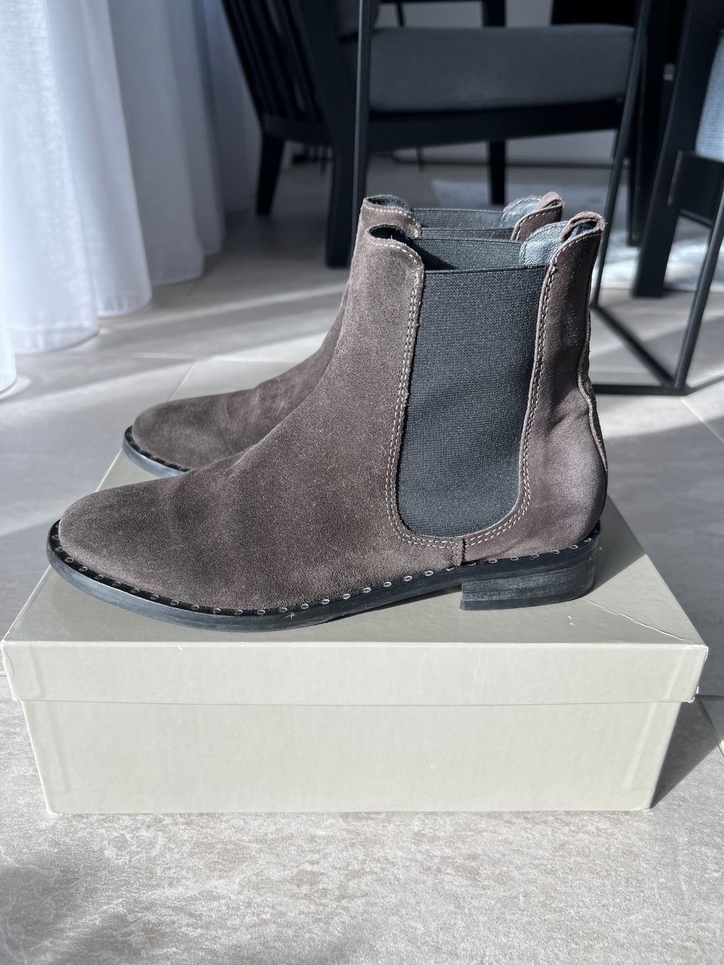 Scarpe da donna: Chelsea Schuhe 37 – Usato da Erlenbach ZH venduto da Irina_from_Erlenbach